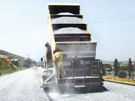 橡膠瀝青同步碎石封層技術