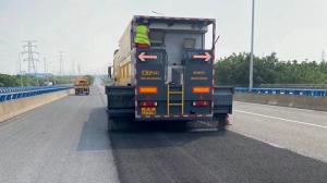 精細抗滑保護層工藝首次在江蘇南通應(yīng)用