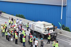 常州市道路預(yù)防性養(yǎng)護(hù)觀摩現(xiàn)場(chǎng) 高遠(yuǎn)路業(yè)新技術(shù)“零距離”呈現(xiàn)